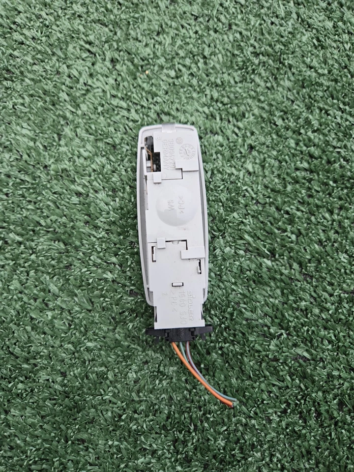 Rear Reading Dome Map Light 98-05 Beetle Passat Jetta Golf Mk4 3B0 947 291 D8 - Image 3 of 4