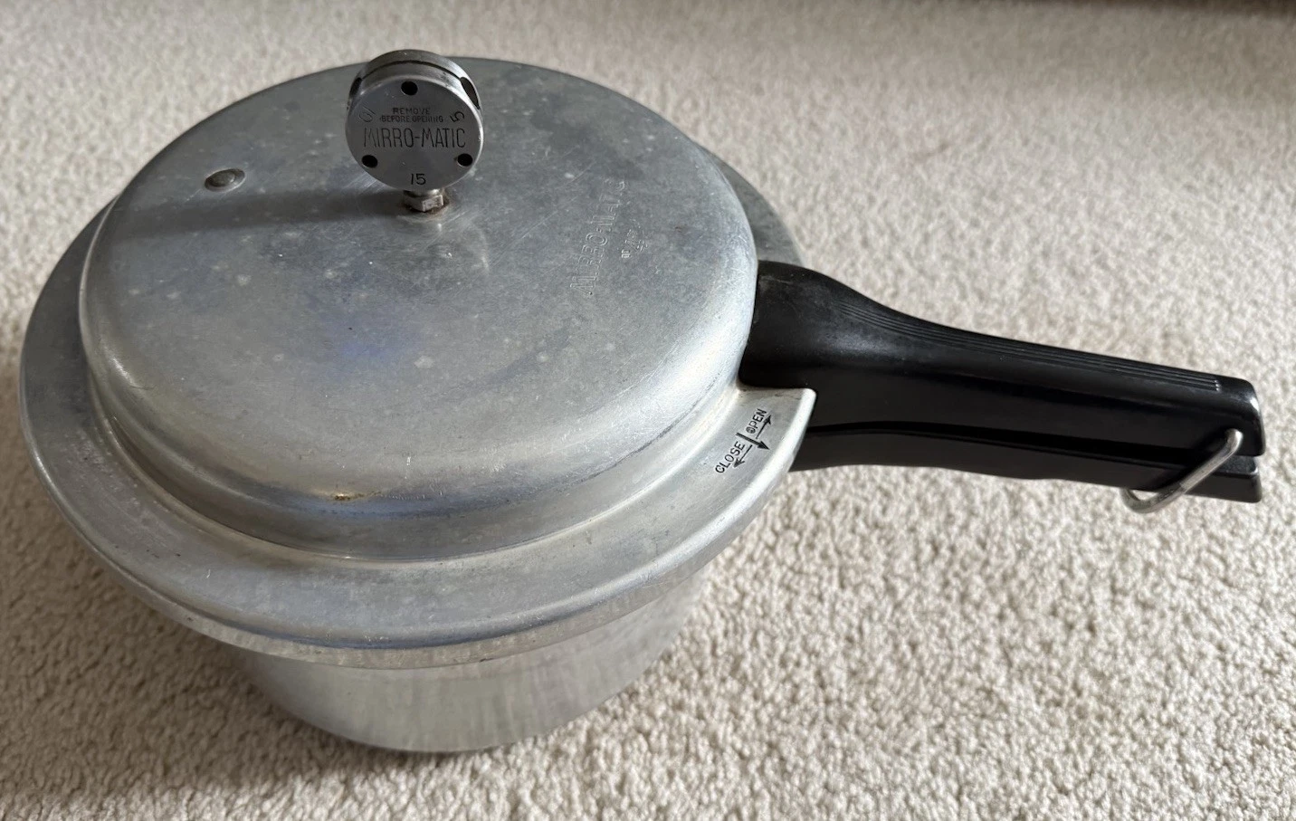 Vintage Mirro-Matic 394M 4 Qt Pressure Cooker With Jiggler And Rack - WORKS!