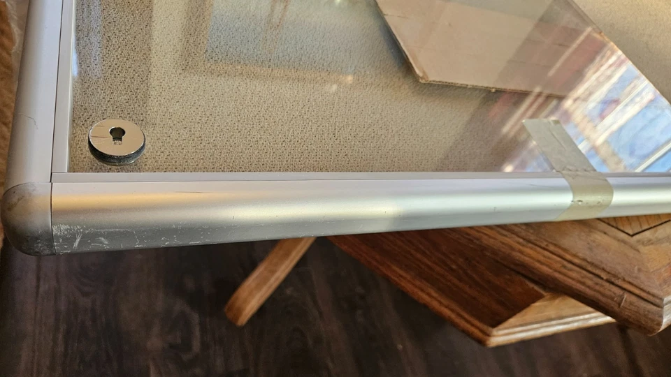 Peter Pepper MMD MiniMint Wall Mounted Bulletin Tack Board Glass Cork NICE! - Image 3 of 4