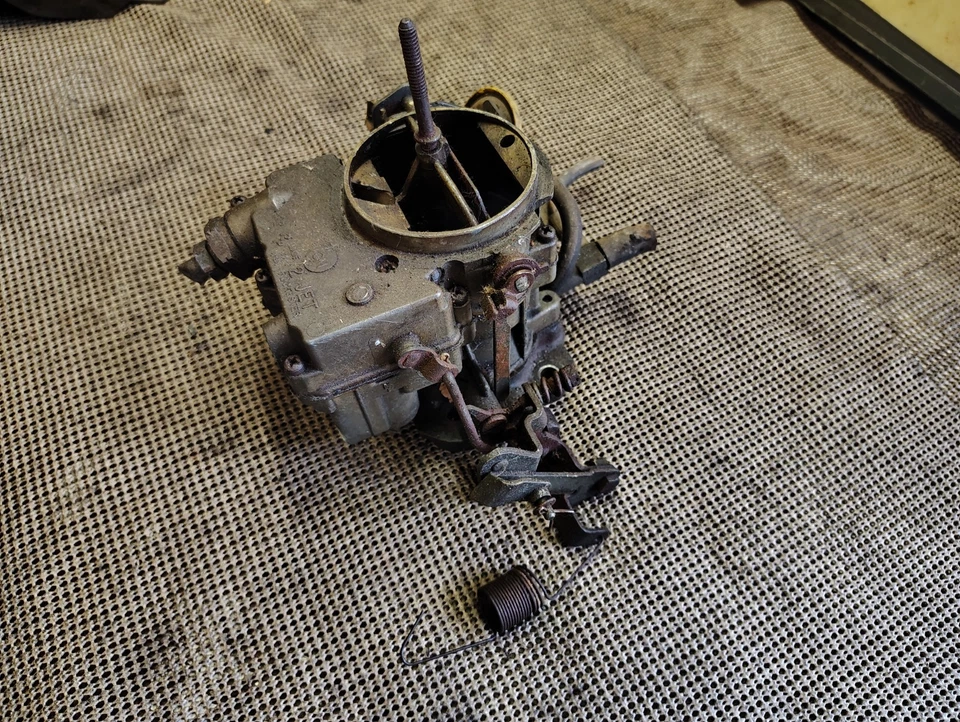 Pontiac Catalina Bonneville 400 1970 2 bbl. Carburador Rochester 7040060 OEM Foto 2 de 4