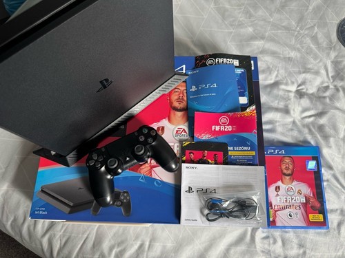 Sony PlayStation 4 Slim (PS4 Slim) - 500GB - Schwarze Konsole & Controller - Gut