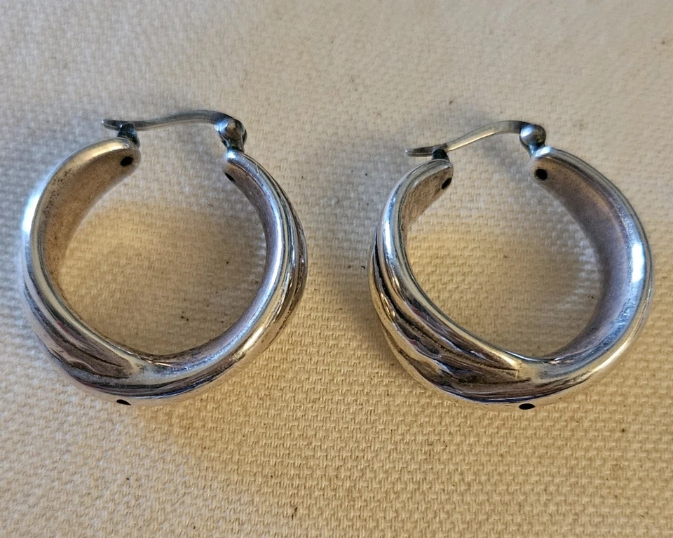 BRINCOS DE ARGOLA DE PRATA ESTERLINA 925 ROBUSTOS TRAVA LEVE PARA TRÁS Usado euc - Imagem 2 de 4