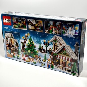 LEGO 10249 Winter Toy Shop Creator Expert 898pcs 8 Minifigs Retired Set