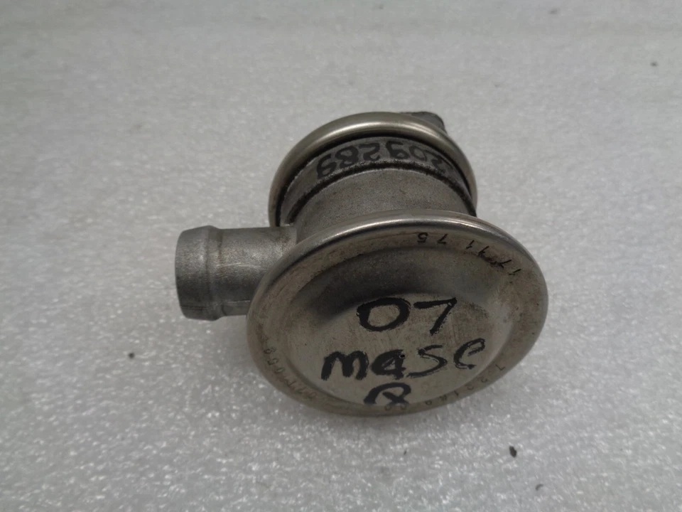 05-07 Válvula de aire secundaria para conductor izquierdo Maserati Quattroporte M139 OEM AK2209289 Foto 4 de 4