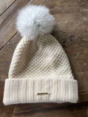 BURBERRY Fur Pom Pom Wool and Cashmere Beanie Ivory 54-59cm  display picture 1