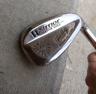 Coin écarteur Warrior 52° John Daly Signature Series - Wedge Droitier - 36"