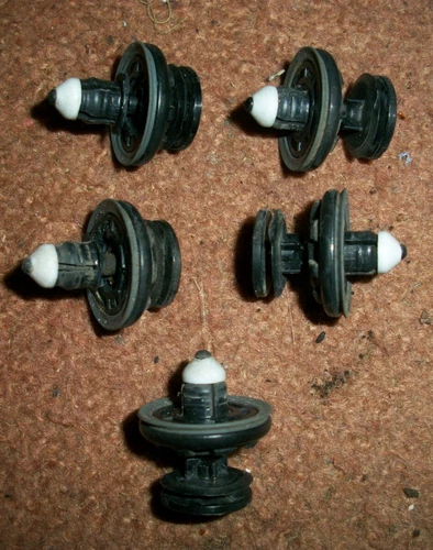 VW Body Trim Clips X5 6Q0868243.