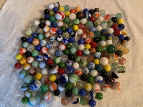 Large Lot Of 195 Vintage Marbles 5 Glow Under Black Light - Picture 8 of 16