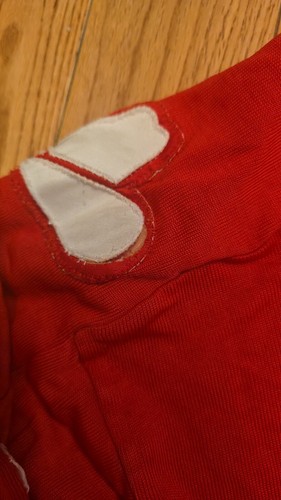 VERA MASCHERA VINTAGE anni 70 Calgary Wranglers WHL CHL #11 ROSSO maglia hockey trasferta MiC - Foto 7 di 10