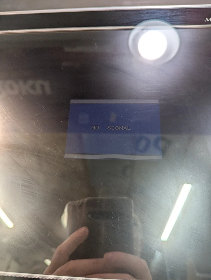 NEC MultiSync LCD1565 Computer Monitor 15" with Stand VTG Silver - Image 2 of 4