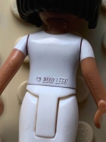 Lego Friends Dr. Patel Minifigure frnd0227 41318 Heartlake Hospital White Skirt