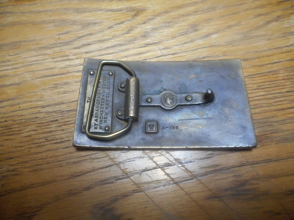 Hebilla de cinturón de latón vintage Winchester brazos repetitivos Western New Haven Conn EE. UU. Foto 2 de 4