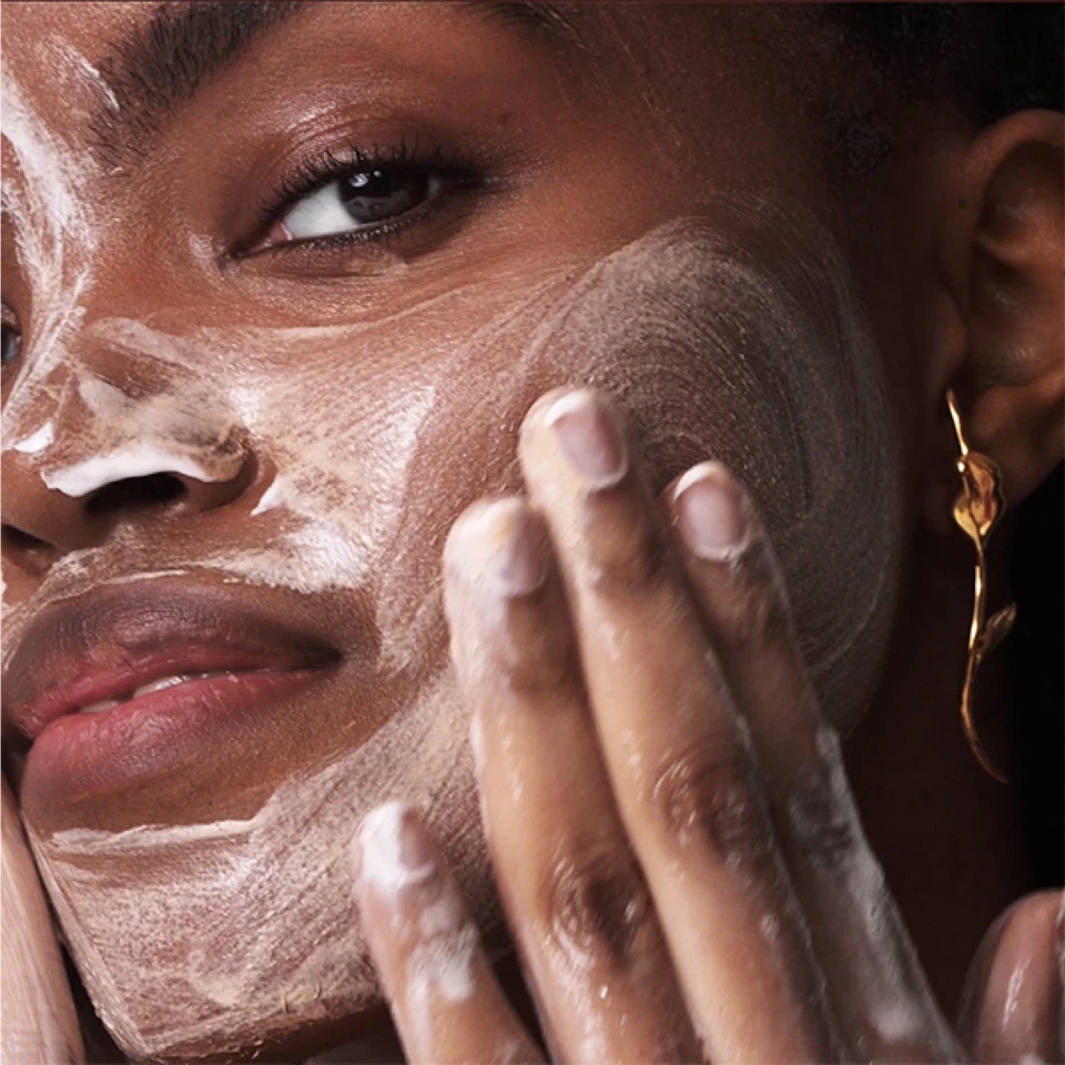 Limpiador de lona MAC Hyper Real Fresh crema a espuma - limpieza profunda pero suave - ¡NUEVO! Foto 3 de 4