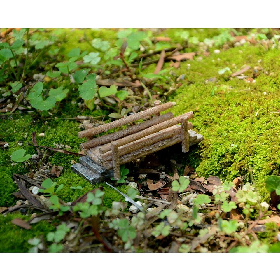 Estatuilla puente de madera miniatura de jardín de hadas y terrario Foto 3 de 3