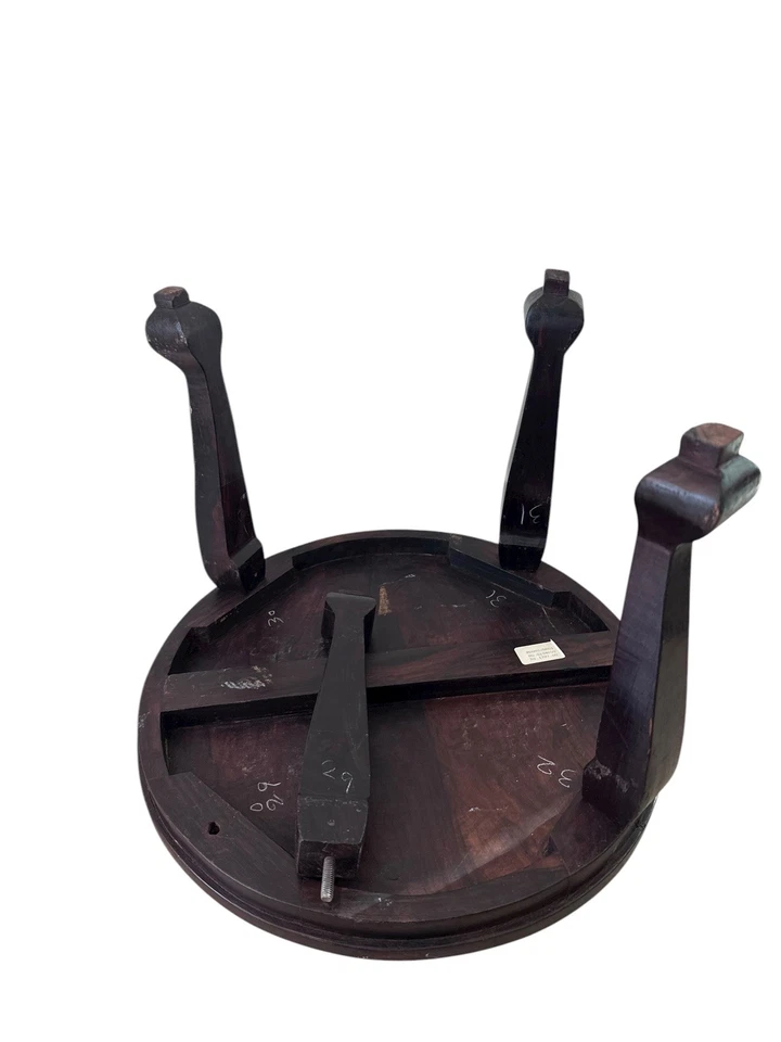 Mesa de centro baja india artesanal - motivo elefante con incrustaciones de madreperla Foto 2 de 4