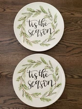 Robert Stanley TIS THE SEASON CHRISTMAS Dinner Plates 10 1/2” qty 2 NWT