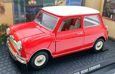 Kyosho 1/18 Scale Diecast 08101R - Morris Mini Cooper 1275 S - Red/White