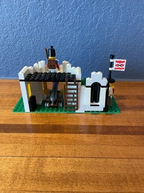 Lego - Pirates  - 6266 - Cannon Cove - 100% Complete - Instructions