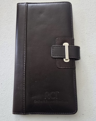 Leather Cutter & Buck Passport / Travel Wallet RCI Cruise And Resort Houndstooth