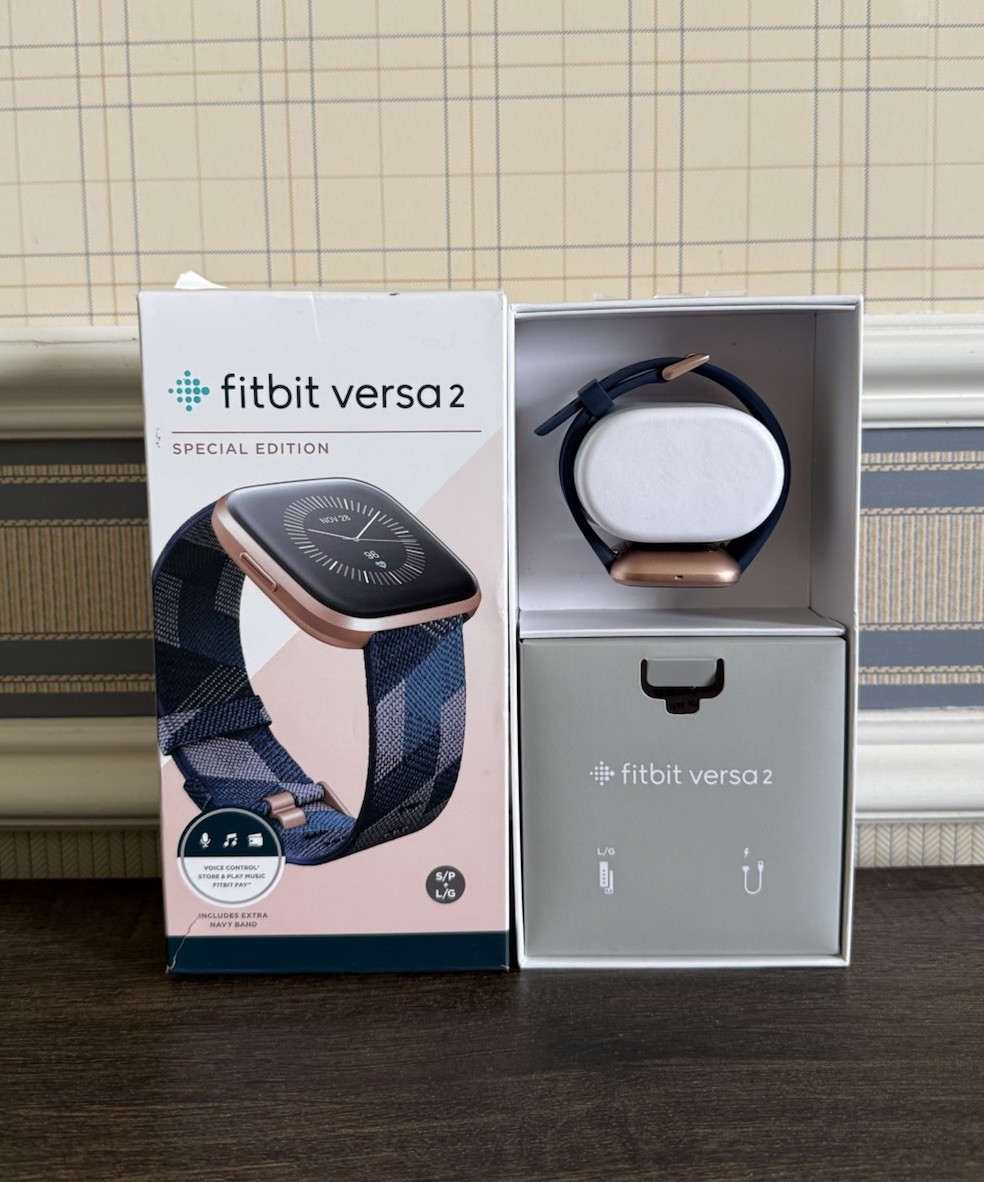 Fitbit Versa Health Fitness Smart Watch Rose Gold With Navy Band