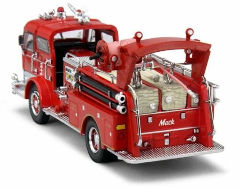 Camión de Bomberos Mack C Pumper / New York FDNY / CODE 3 (E 1:64) S. J. Cassano - Immagine 4 di 4