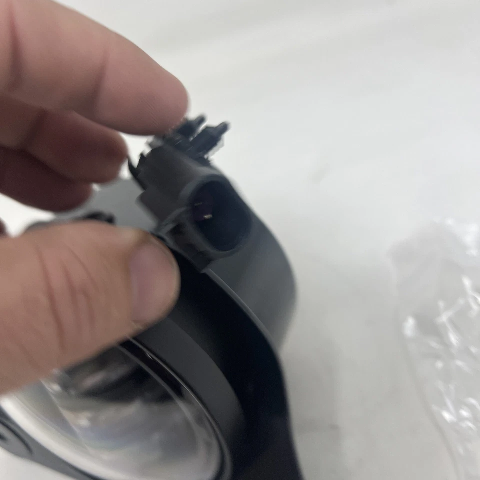  Genuine Mopar Fog Lamp Left 68289697AA  2016-2017 Jeep Wrangler - Изображение 3 из 4