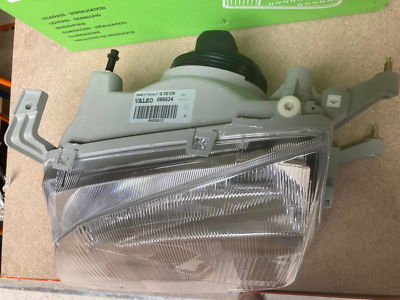 Suzuki Swift 9/96-2/05 - Left Headlight Iode H4 - Valeo 086634 New