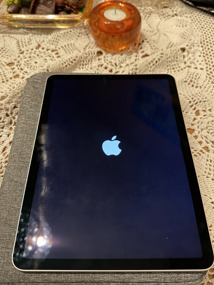 Apple iPad Air 4, Generation 4 (2020), 64GB Wi-Fi, 10,9 Zoll - Bild 3 von 4