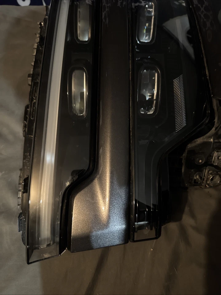 Faro izquierdo del conductor OEM para Ram 2500, 3500 P68592402AC ¡COMO NUEVO! Foto 3 de 4