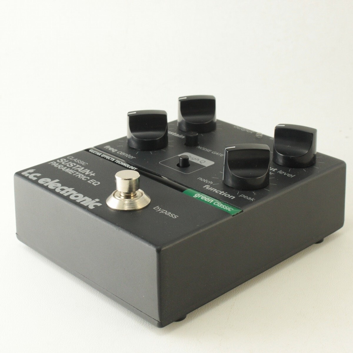 ベース t.c. electronic SUSTAIN+ PARAMETRIC EQ TC Electronic | Product | SUSTAIN+ EQUALIZER