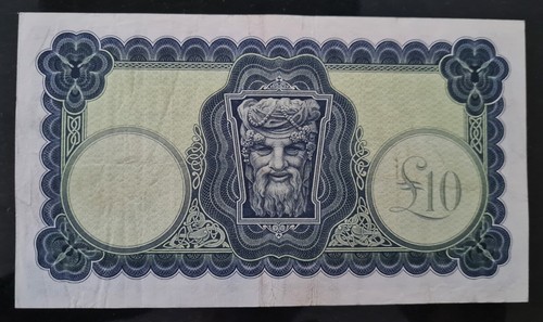THE CENTRAL BANK OF  IRELAND 1975  £10 LADY LAVERY (35D) BANKNOTE - Picture 2 of 2