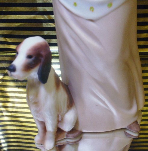 Goebel Irene Spencer | PROMISES TO KEEP FIGURINE ✪NEW✪ HUMMEL 61/750 WOMAN DOG - Picture 4 of 12