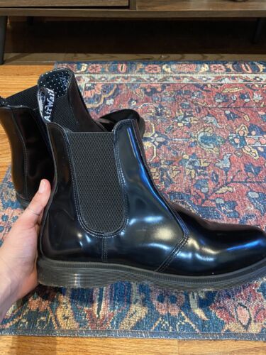 Dr. Martens Women's Flora Leather Chelsea Boot Size 9
