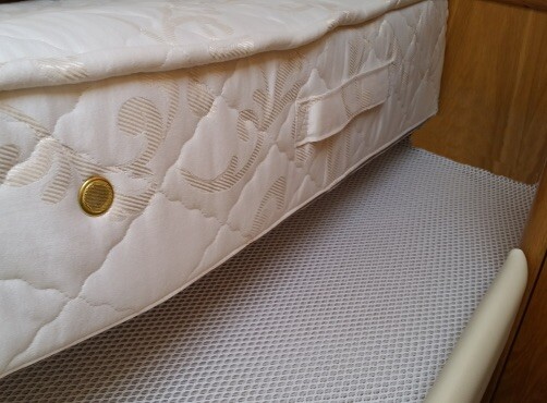Colchón debajo de la cama DRY-Mat 1,5x2m capa anticondensación caravana autocaravana barco