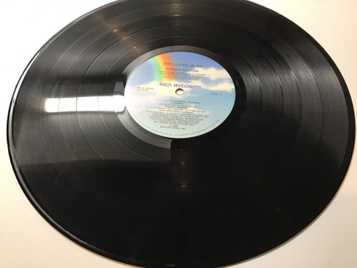 SHENA EASTON; THE LOVER IN ME LP - VINYL #MCA-42249 MCARECORDS VG+ - Picture 9 of 12