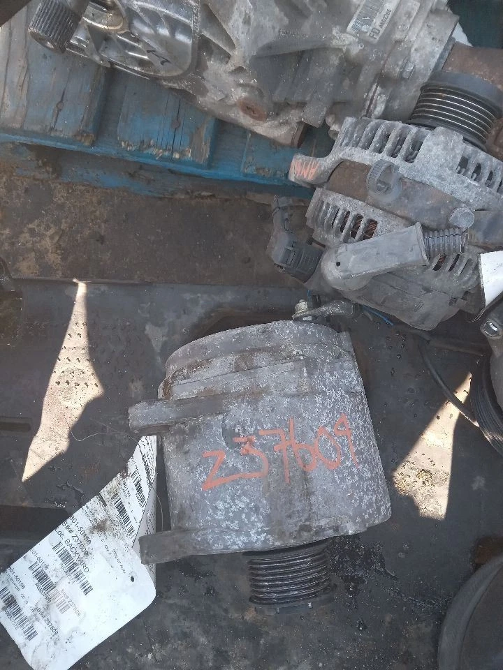 Alternador 180 amperios compatible con 07-10 TOUAREG 307576 Foto 2 de 4