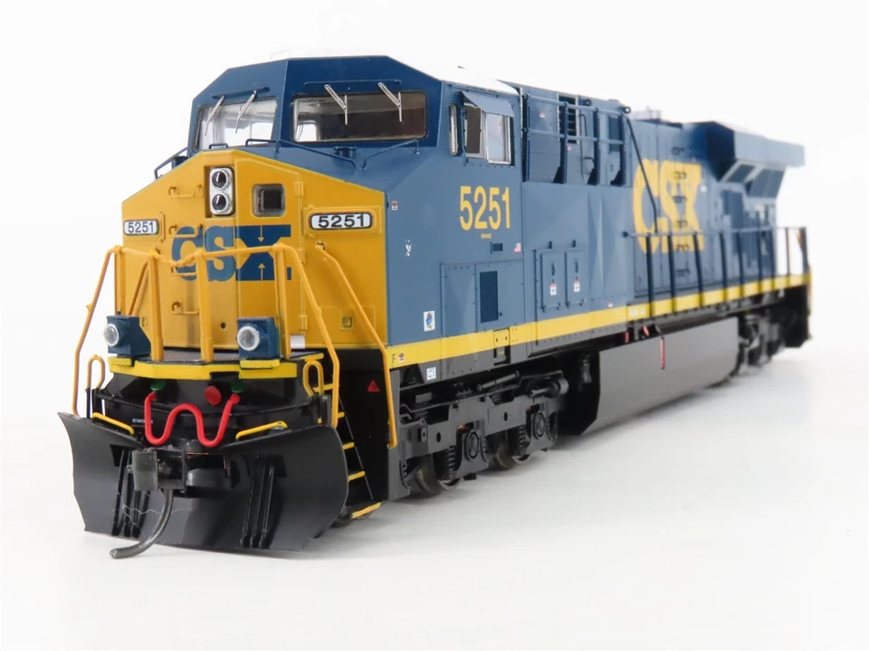 HO Scale Intermountain 49722S-06 CSX ES44DC Diesel Locomotive #5251 wDCC & Sound - Image 4 of 4