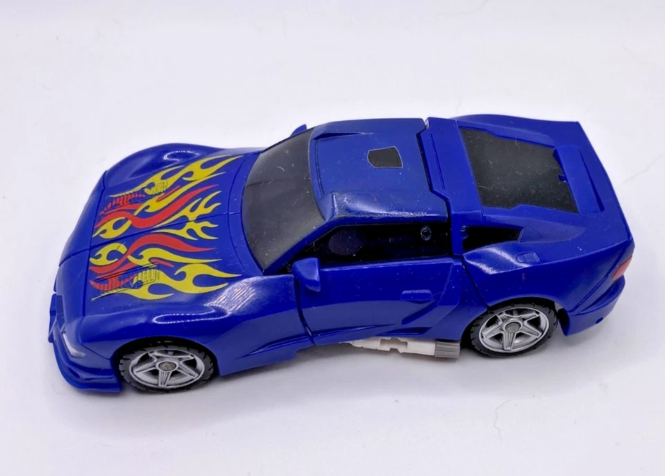 2010 Hasbro Transformers RTS Deluxe Class  Turbo Tracks preowned - Image 2 of 4