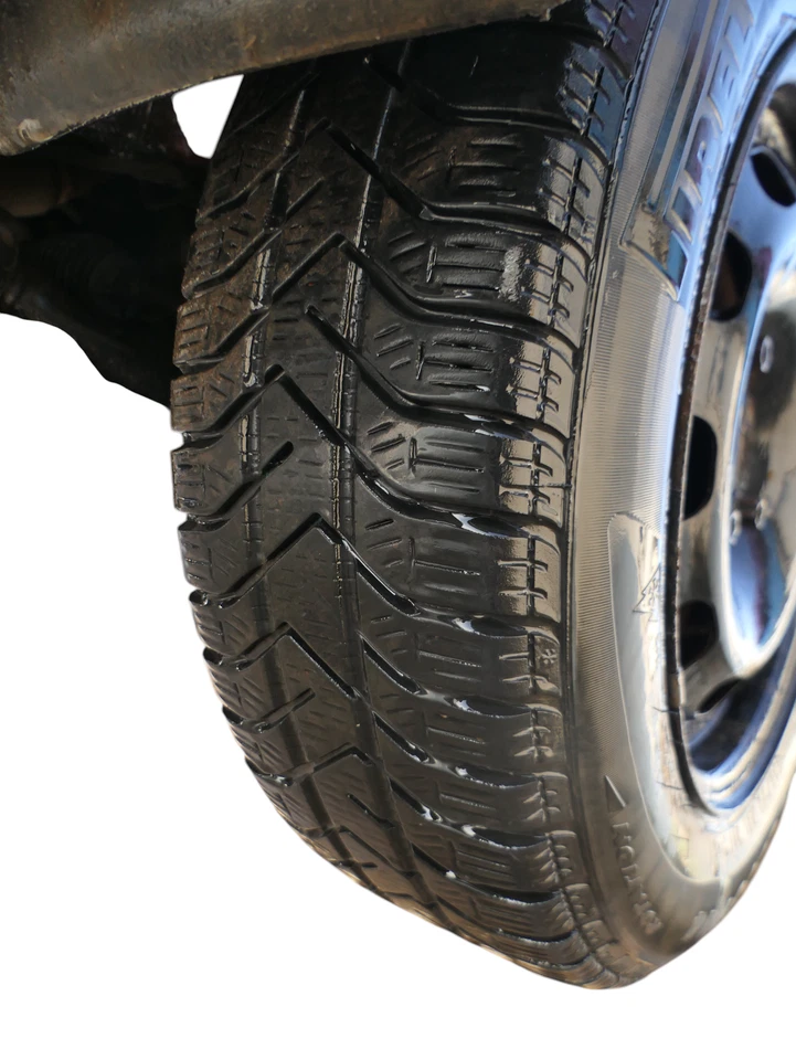 2x Skoda Fabia Felgen Reifen 165/70 R14 81T Winterreifen M&S 5jx14H2 ET35  5-7mm - Bild 2 von 4