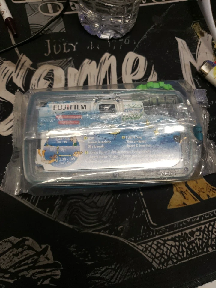 Fujifilm quicksnap waterproof camera - Image 2 of 2