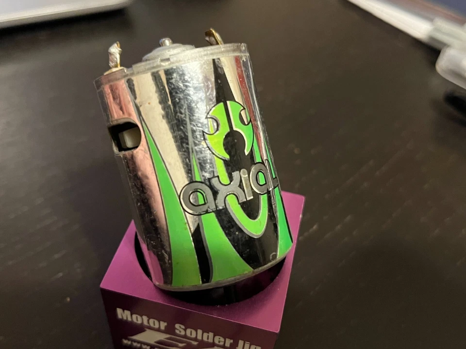 Motor Eléctrico RC Cepillado Vintage Axial 27T Stock Foto 2 de 3