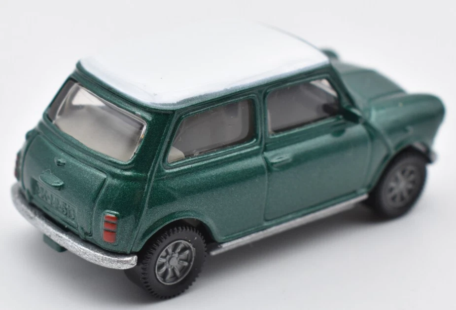 SIKU 1031 Mini Cooper green. 1:55. metal. blister card. Germany - Image 4 of 4