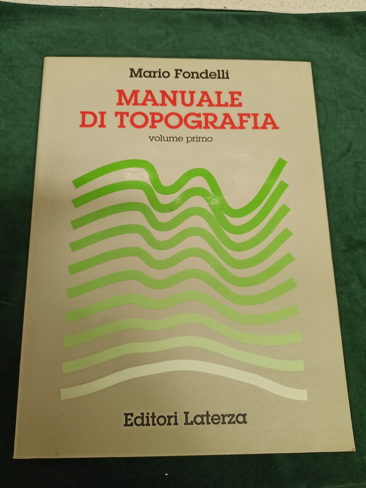 Foto 1 di 9