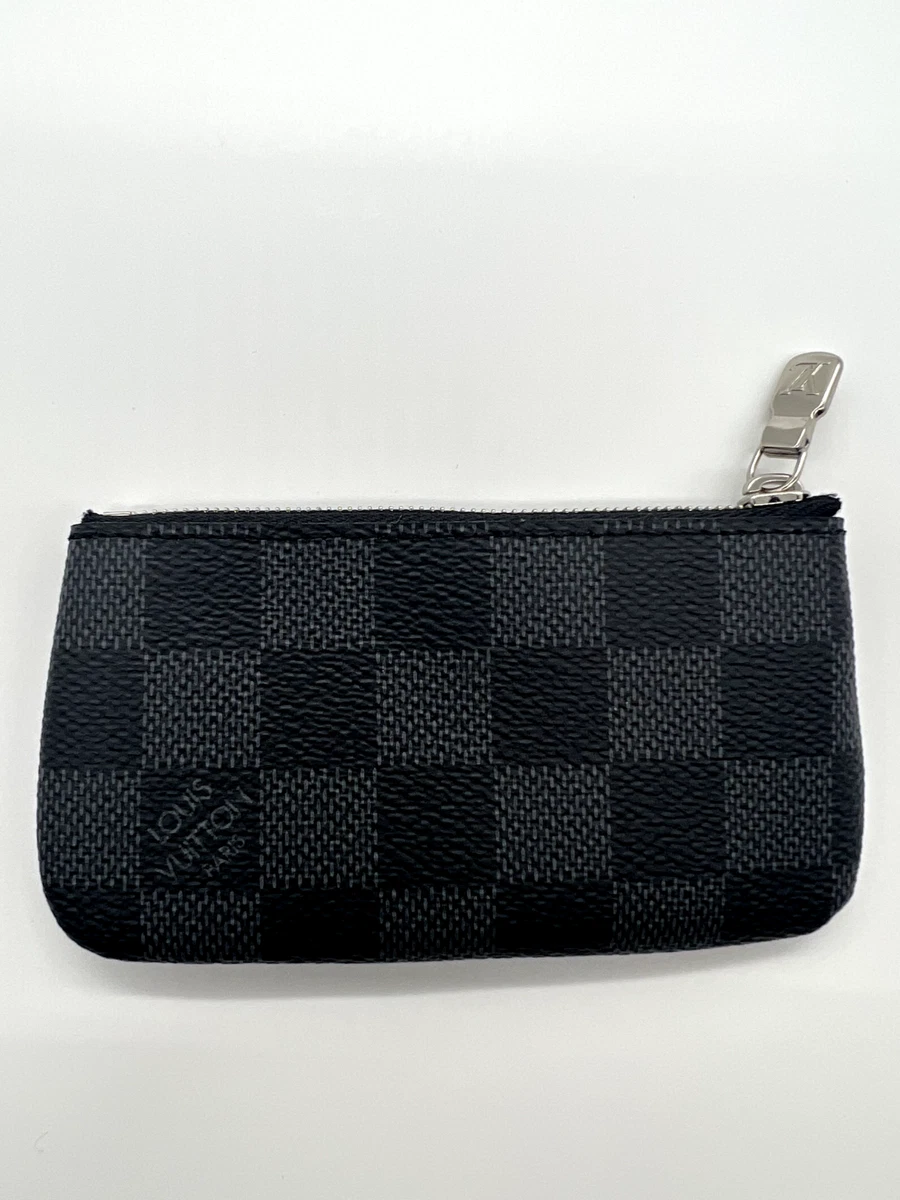 ✓Brand New 2022 LOUIS VUITTON Key Pouch Damier Graphite. N60155✓