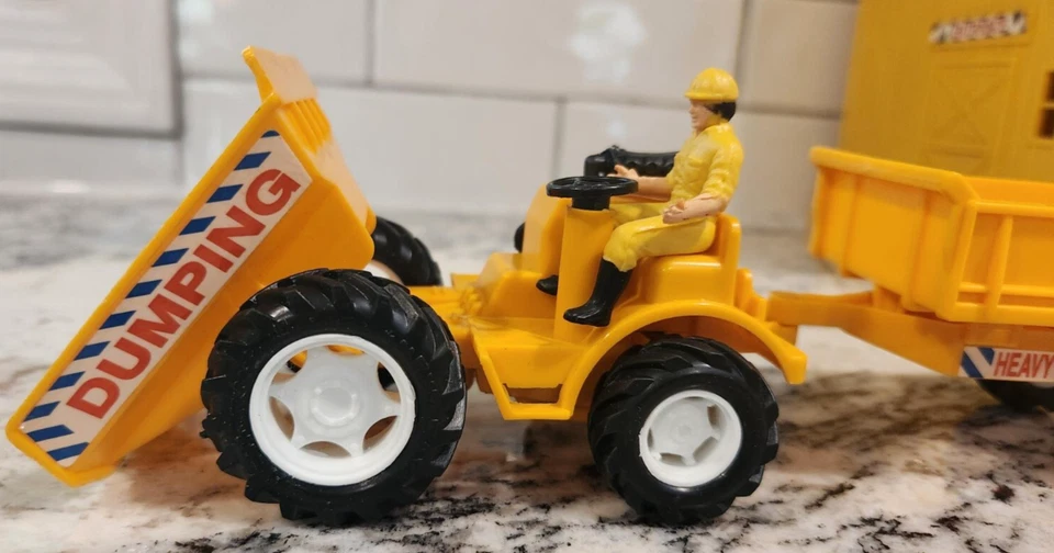 Juego de taller de vehículo de construcción VNTGE 1996 de New-Ray, muy buen estado Foto 2 de 4