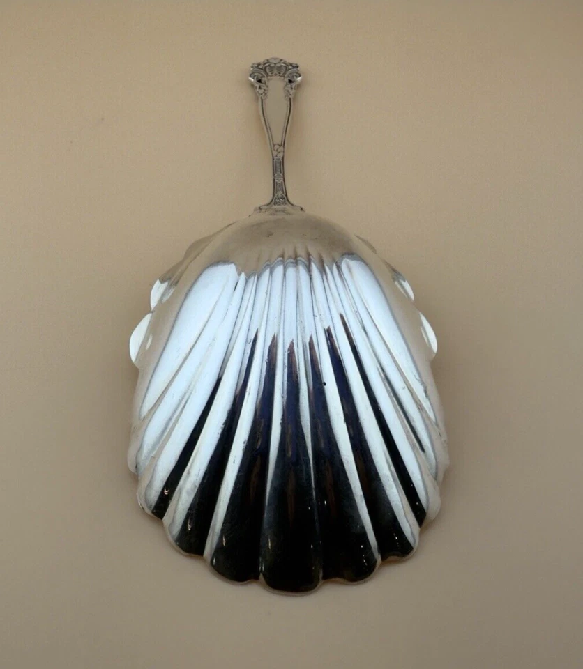 Georgian by Towle Plata Esterlina Galleta/Berry Cuchara Servidor Shell Bowl 8.25" Foto 2 de 4