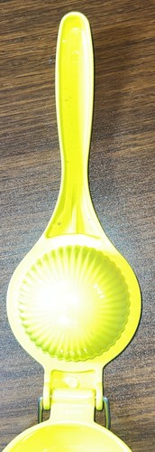 Presse-mains IMUSA jaune citron vert agrumes aluminium avec cintre métal ! 🍀 - Photo 8/14