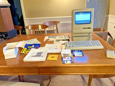 VINT 1988 Apple Macintosh Plus M0001A 1MB RAM 1-800K w/ factory contents  more