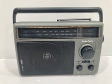 Vintage Radio Shack 12-639 Realistic Portable AM FM 2 Band Radio TESTED