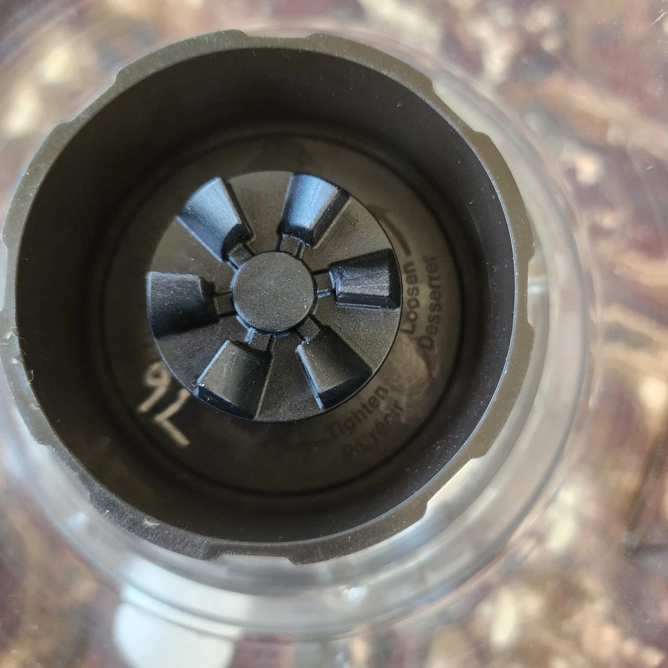 Новая стеклянная банка Cuisinart для блендера 48 унций Сменное лезвие, крышка и крышка  - Изображение 3 из 4